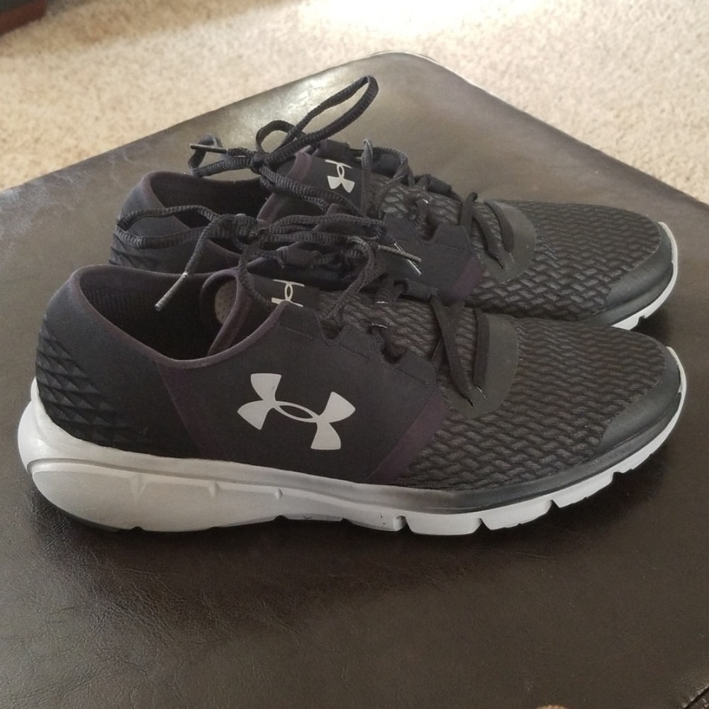 Under Armour 11.5 running shoes